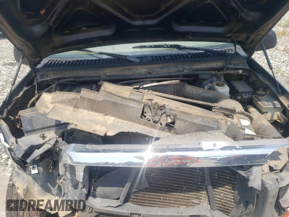 2000 Ford Excursion Limited with VIN 1FMNU42L1YEC61687, listed as a Copart auction lot 67590714 with 219,386 mi miles and Salvage title. Bid and sale history available at DreamBid. Image 11.