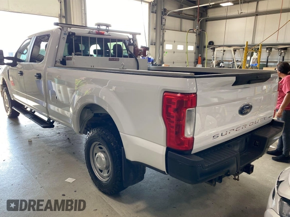 2019 Ford F-250 XL with VIN 1FT7W2B63KED87191, listed as a IAAI auction lot 42841798 with 188,642 mi miles and . Bid and sale history available at DreamBid. Image 2.