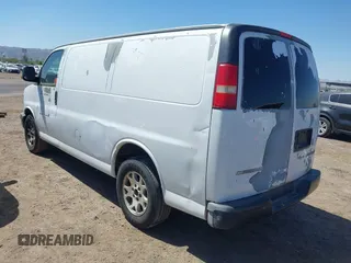 2005 Chevrolet Express Cargo z VIN 1GCFG15X851193419, wystawiony jako IAAI lot #42293836 z przebiegiem 240 169 mil mil oraz . Historia ofert i sprzedaży dostępna na DreamBid. Obrazek 3.