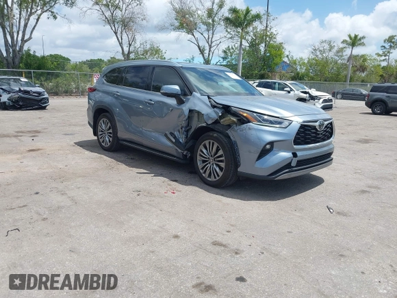 2022 Toyota Highlander Platinum z VIN 5TDFZRBHXNS175366, wystawiony jako IAAI lot #42149787 z przebiegiem 32 235 mil mil oraz . Historia ofert i sprzedaży dostępna na DreamBid. Obrazek 1.