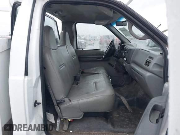 2002 Ford F-250 with VIN 1FDNF20SX2EC42426, listed as a IAAI auction lot 41568808 with Not provided miles and . Bid and sale history available at DreamBid. Image 8.