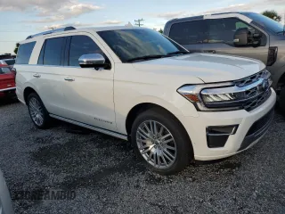 2024 Ford Expedition Platinum z VIN 1FMJU1L82REA60907, wystawiony jako Copart lot #74033544 z przebiegiem 2 700 mil mil oraz Szkoda całkowita • Salvage title. Historia ofert i sprzedaży dostępna na DreamBid. Obrazek 4.