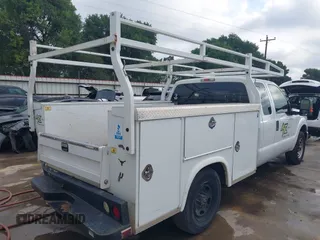 2016 Ford F-250 XL with VIN 1FD7X2A60GEA17446, listed as a IAAI auction lot 42373465 with 117,847 mi miles and . Bid and sale history available at DreamBid. Image 4.