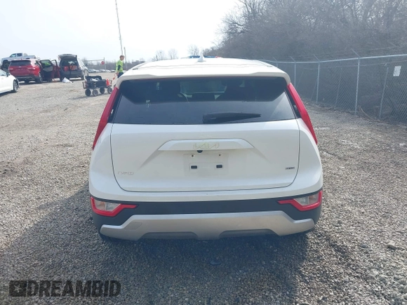 2024 Kia Niro LX with VIN KNDCP3LE6R5164953, listed as a IAAI auction lot 41822646 with 80,837 mi miles. Bid and sale history available at carsss.com. Image 17.