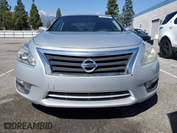 2015 Nissan Altima S with VIN 1N4AL3AP5FC578777, listed as a Copart auction lot 49555695 with 143,702 mi miles and Clean Title. Bid and sale history available at DreamBid. Image 5.