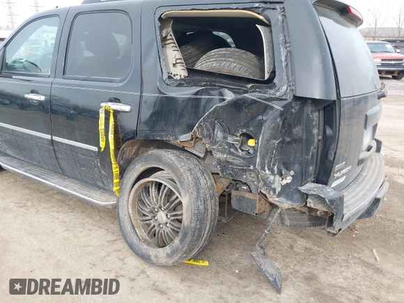2010 GMC Yukon Denali with VIN 1GKUCEEF0AR181315, listed as a IAAI auction lot 41464181 with 186,005 mi miles. Bid and sale history available at carsss.com. Image 6.