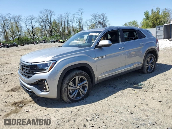 2024 Volkswagen Atlas SEL R-Line with VIN 1V2AE2CA5RC229421, listed as a Copart auction lot 53551375 with 7,517 mi miles and Salvage title. Bid and sale history available at DreamBid. Image 1.