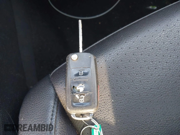 2012 Volkswagen Jetta TDI w/Sunroof & Nav с VIN 3VWPL7AJ9CM681652, выставлен на аукционе IAAI как лот 41847592 с пробегом 96 921 миль миль и . История ставок и продаж доступна на DreamBid. Изображение 11.