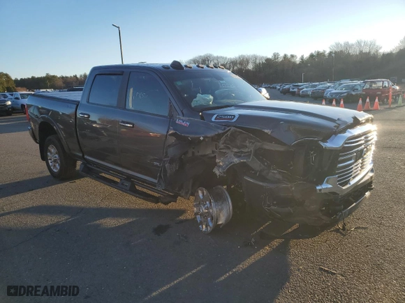 2022 Ram 2500 Laramie with VIN 3C6UR5FJ6NG351932, listed as a Copart auction lot 84263854 with 42,468 mi miles and Salvage Title. Bid and sale history available at carsss.com. Image 4.