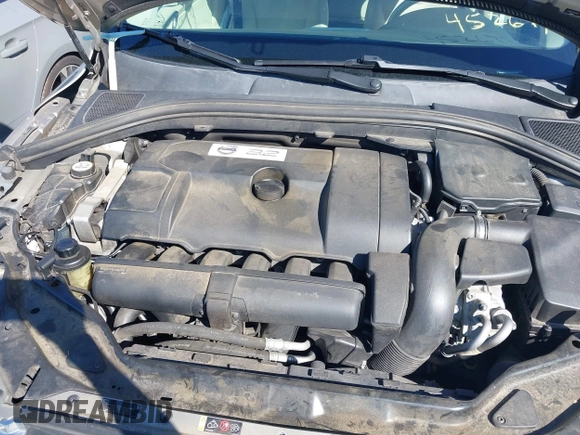 2013 Volvo XC60 3.2L with VIN YV4952DL4D2452677, listed as a IAAI auction lot 42273803 with 141,639 mi miles and . Bid and sale history available at DreamBid. Image 10.