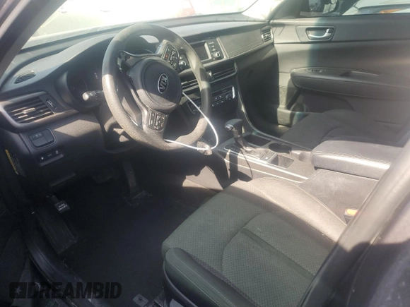 2017 Kia Optima LX z VIN KNAGT4L31H5157034, wystawiony jako Copart lot #45582345 z przebiegiem 239 655 mil mil oraz Szkoda całkowita • Salvage title. Historia ofert i sprzedaży dostępna na DreamBid. Obrazek 7.