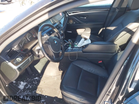 2013 BMW 5 Series 528i xDrive with VIN WBAXH5C55DDW12945, listed as a IAAI auction lot 41343124 with 137,672 mi miles and . Bid and sale history available at carsss.com. Image 5.