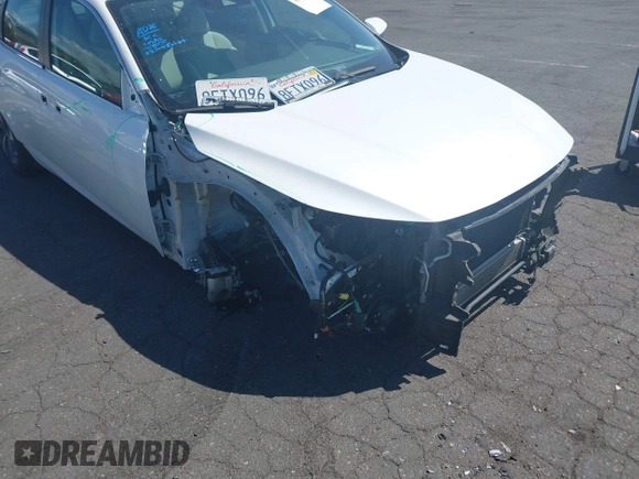 2019 Honda Insight EX with VIN 19XZE4F52KE005648, listed as a IAAI auction lot 41935225 with 68,312 mi miles. Bid and sale history available at carsss.com. Image 6.