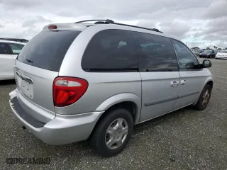 2007 Chrysler Town & Country SWB with VIN 1A4GJ45R07B208026, listed as a Copart auction lot 82037914 with 154,298 mi miles and Clean Title. Bid and sale history available at carsss.com. Image 3.