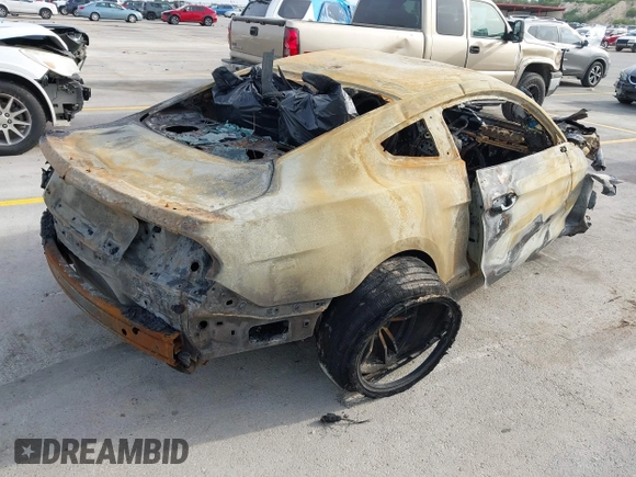 2017 Ford Mustang EcoBoost с VIN 1FA6P8TH6H5342983, выставлен на аукционе IAAI как лот 42225972 с пробегом Не указан миль и . История ставок и продаж доступна на DreamBid. Изображение 4.