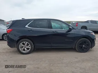 2020 Chevrolet Equinox LT z VIN 2GNAXKEV3L6100175, wystawiony jako IAAI lot #42151713 z przebiegiem 56 603 mil mil oraz . Historia ofert i sprzedaży dostępna na DreamBid. Obrazek 13.