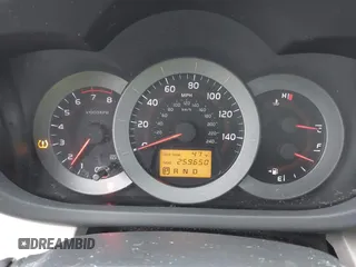 2008 Toyota RAV4 with VIN JTMBK33V985061809, listed as a IAAI auction lot 41851948 with 259,650 mi miles. Bid and sale history available at carsss.com. Image 7.