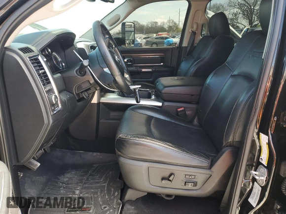 2016 Ram 2500 Laramie z VIN 3C6UR5NL7GG125419, wystawiony jako Copart lot #45638445 z przebiegiem 118 283 mil mil oraz Szkoda całkowita • Salvage title. Historia ofert i sprzedaży dostępna na DreamBid. Obrazek 7.