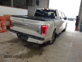 2016 Ford F-150 XLT z VIN 1FTEW1EG9GFD07335, wystawiony jako IAAI lot #42324340 z przebiegiem 74 079 mil mil oraz . Historia ofert i sprzedaży dostępna na DreamBid. Obrazek 4.