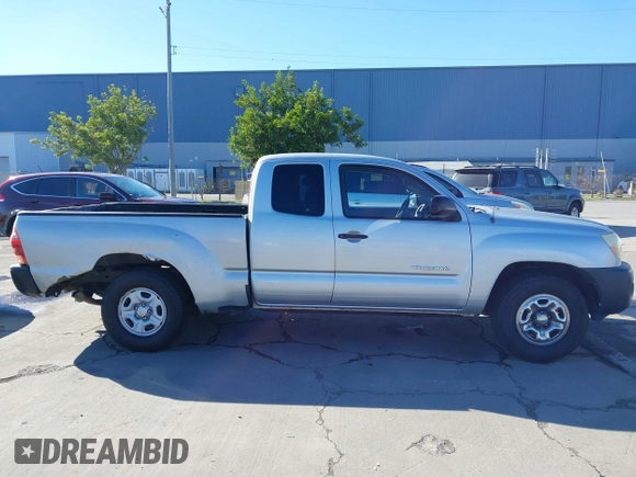2006 Toyota Tacoma z VIN 5TETX22N46Z292287, wystawiony jako IAAI lot #41347129 z przebiegiem 121 483 mil mil oraz . Historia ofert i sprzedaży dostępna na DreamBid. Obrazek 13.