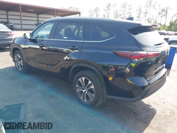 2024 Toyota Highlander LE with VIN 5TDKDRBH2RS570175, listed as a IAAI auction lot 42134337 with 26,887 mi miles and . Bid and sale history available at DreamBid. Image 3.