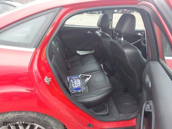 2012 Ford Focus SEL with VIN 1FAHP3H22CL332679, listed as a IAAI auction lot 41880964 with 149,031 mi miles. Bid and sale history available at carsss.com. Image 8.