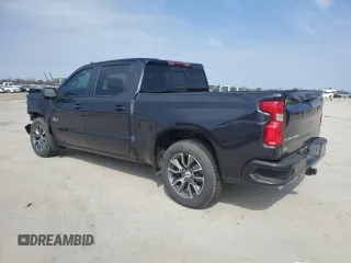 2024 Chevrolet Silverado 1500 RST with VIN 2GCUDEEDXR1139228, listed as a Copart auction lot 45661225 with 2,698 mi miles and Salvage Title. Bid and sale history available at carsss.com. Image 2.