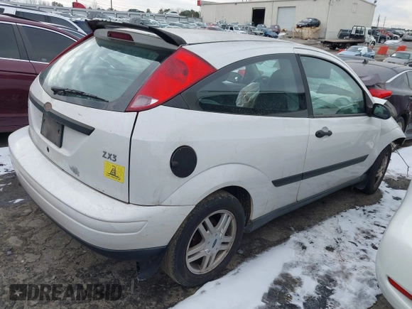2000 Ford Focus ZX3 with VIN 3FAFP3130YR210633, listed as a IAAI auction lot 41376240 with Not Provided miles and . Bid and sale history available at carsss.com. Image 4.