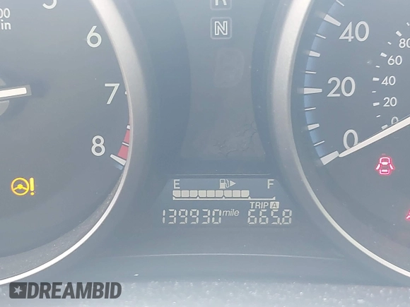 2012 Mazda 3 i Touring z VIN JM1BL1L74C1600792, wystawiony jako IAAI lot #42197953 z przebiegiem 139 930 mil mil oraz . Historia ofert i sprzedaży dostępna na DreamBid. Obrazek 16.