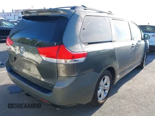 2013 Toyota Sienna LE AAS with VIN 5TDKK3DC0DS313786, listed as a IAAI auction lot 41981268 with 162,423 mi miles. Bid and sale history available at carsss.com. Image 4.