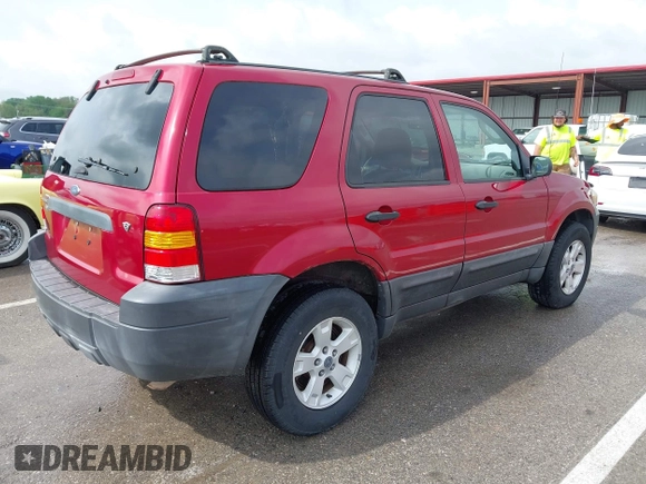 2006 Ford Escape XLT z VIN 1FMYU93166KA44836, wystawiony jako IAAI lot #42104051 z przebiegiem 176 367 mil mil oraz . Historia ofert i sprzedaży dostępna na DreamBid. Obrazek 4.