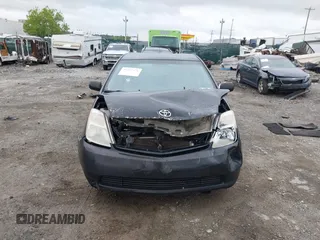 2005 Toyota Prius z VIN JTDKB20U253039812, wystawiony jako IAAI lot #42317371 z przebiegiem 281 142 mil mil oraz . Historia ofert i sprzedaży dostępna na DreamBid. Obrazek 6.