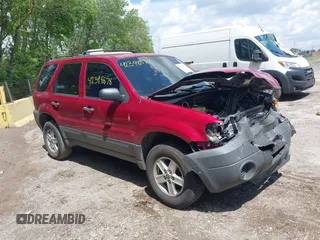 2007 Ford Escape XLS z VIN 1FMYU02Z07KA05549, wystawiony jako IAAI lot #42398878 z przebiegiem 180 243 mil mil oraz . Historia ofert i sprzedaży dostępna na DreamBid. Obrazek 1.
