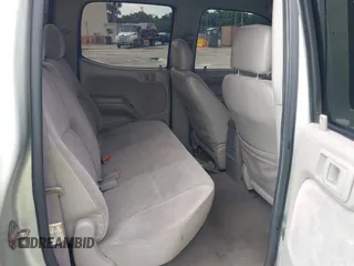 2003 Toyota Tacoma PreRunner z VIN 5TEGN92N13Z295384, wystawiony jako IAAI lot #42406105 z przebiegiem 194 171 mil mil oraz . Historia ofert i sprzedaży dostępna na DreamBid. Obrazek 8.