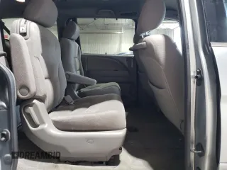 2010 Honda Odyssey EX with VIN 5FNRL3H42AB045192, listed as a Copart auction lot 55817925 with 133,712 mi miles and Salvage Title. Bid and sale history available at DreamBid. Image 11.