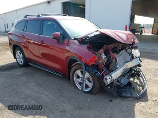 2022 Toyota Highlander LE with VIN 5TDBZRBH7NS569311, listed as a IAAI auction lot 42117066 with 18,579 mi miles and . Bid and sale history available at DreamBid. Image 1.