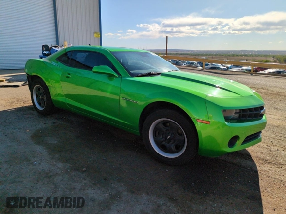 2011 Chevrolet Camaro 2LS z VIN 2G1FA1ED3B9131661, wystawiony jako Copart lot #54277835 z przebiegiem 107 954 mil mil oraz Szkoda całkowita • Salvage title. Historia ofert i sprzedaży dostępna na DreamBid. Obrazek 4.