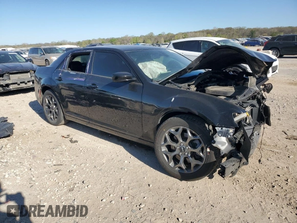 2016 Chrysler 300 S z VIN 2C3CCAGG6GH183038, wystawiony jako Copart lot #53265215 z przebiegiem Nie podano mil oraz Szkoda całkowita • Salvage title. Historia ofert i sprzedaży dostępna na DreamBid. Obrazek 4.