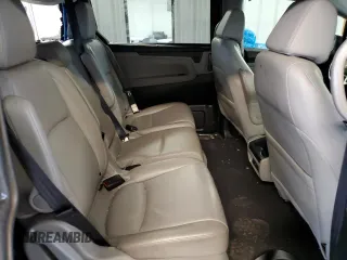 2019 Honda Odyssey EX-L z VIN 5FNRL6H75KB095341, wystawiony jako Copart lot #56563125 z przebiegiem 33 803 mil mil oraz Szkody całkowita. Historia ofert i sprzedaży dostępna na DreamBid. Obrazek 11.