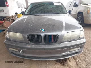 2000 BMW 3 Series 323i z VIN WBAAM3349YCA89943, wystawiony jako IAAI lot #41601117 z przebiegiem 177 726 mil mil oraz . Historia ofert i sprzedaży dostępna na DreamBid. Obrazek 6.
