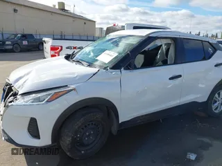 2024 Nissan Kicks S with VIN 3N1CP5BV1RL476632, listed as a IAAI auction lot 41186461 with Not Provided miles and . Bid and sale history available at carsss.com. Image 6.
