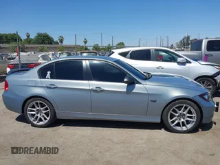 2007 BMW 3 Series 328xi z VIN WBAVC73587KP33390, wystawiony jako IAAI lot #42465688 z przebiegiem 144 423 mil mil oraz . Historia ofert i sprzedaży dostępna na DreamBid. Obrazek 13.