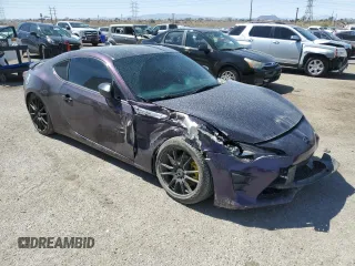 2017 Toyota 86 z VIN JF1ZNAA14H8708874, wystawiony jako Copart lot #47388425 z przebiegiem 79 024 mil mil oraz Szkoda całkowita • Salvage title. Historia ofert i sprzedaży dostępna na DreamBid. Obrazek 4.