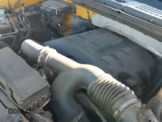 2012 Ford F-150 XL z VIN 1FTPF1CT8CKD53913, wystawiony jako IAAI lot #42383300 z przebiegiem 176 124 mil mil oraz . Historia ofert i sprzedaży dostępna na DreamBid. Obrazek 19.