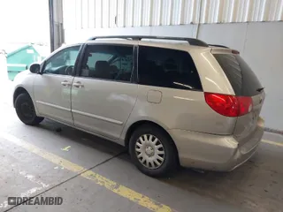 2006 Toyota Sienna CE with VIN 5TDZA23C06S435841, listed as a IAAI auction lot 41777267 with 237,149 mi miles. Bid and sale history available at carsss.com. Image 3.