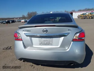 2015 Nissan Altima 2.5 with VIN 1N4AL3AP7FN380111, listed as a IAAI auction lot 41706110 with 94,761 mi miles. Bid and sale history available at carsss.com. Image 16.