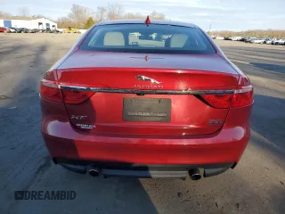 2018 Jaguar XF 25t Premium with VIN SAJBJ4FX6JCY55188, listed as a Copart auction lot 84970934 with 33,338 mi miles and Salvage Title. Bid and sale history available at carsss.com. Image 6.