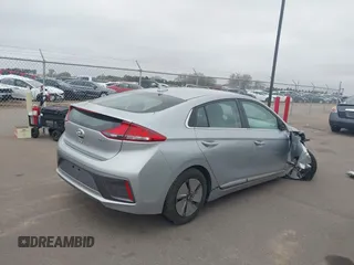 2020 Hyundai Ioniq SE with VIN KMHC75LC0LU242355, listed as a IAAI auction lot 42144438 with 74,120 mi miles and . Bid and sale history available at DreamBid. Image 4.