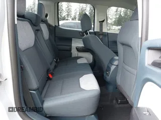 2025 Ford Maverick z VIN 3FTTW8JA1SRA04479, wystawiony jako IAAI lot #41797702 z przebiegiem 2 388 mil mil oraz . Historia ofert i sprzedaży dostępna na DreamBid. Obrazek 8.