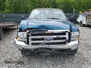 2001 Ford F-350 XL z VIN 1FTSW30F61EA47096, wystawiony jako Copart lot #56826595 z przebiegiem 205 679 mil mil oraz Szkoda całkowita • Salvage title. Historia ofert i sprzedaży dostępna na DreamBid. Obrazek 5.